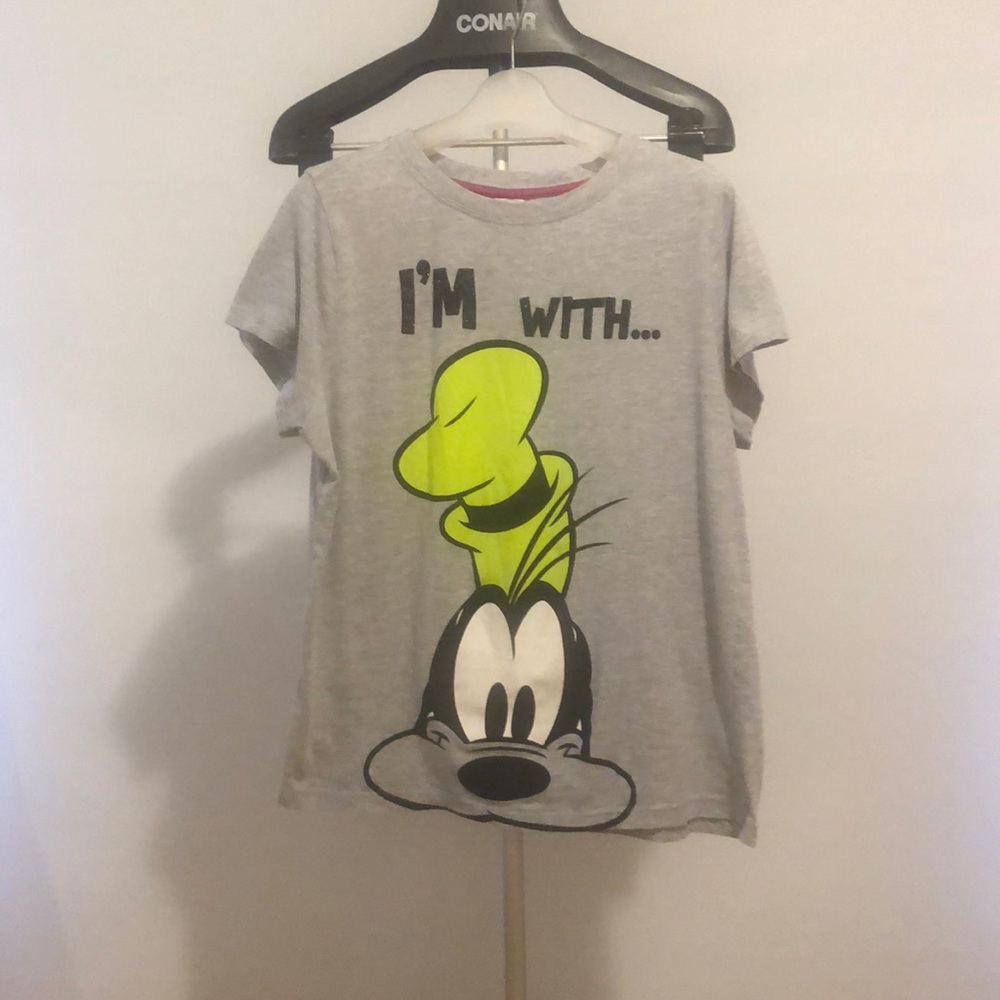 🎁Disney T-Shirt, Size L